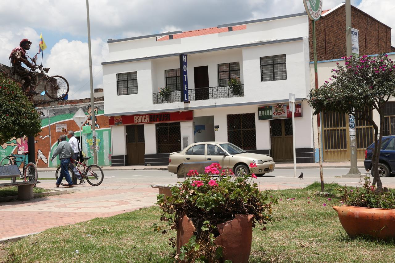 Hotel Abadia Sogamoso Exterior photo